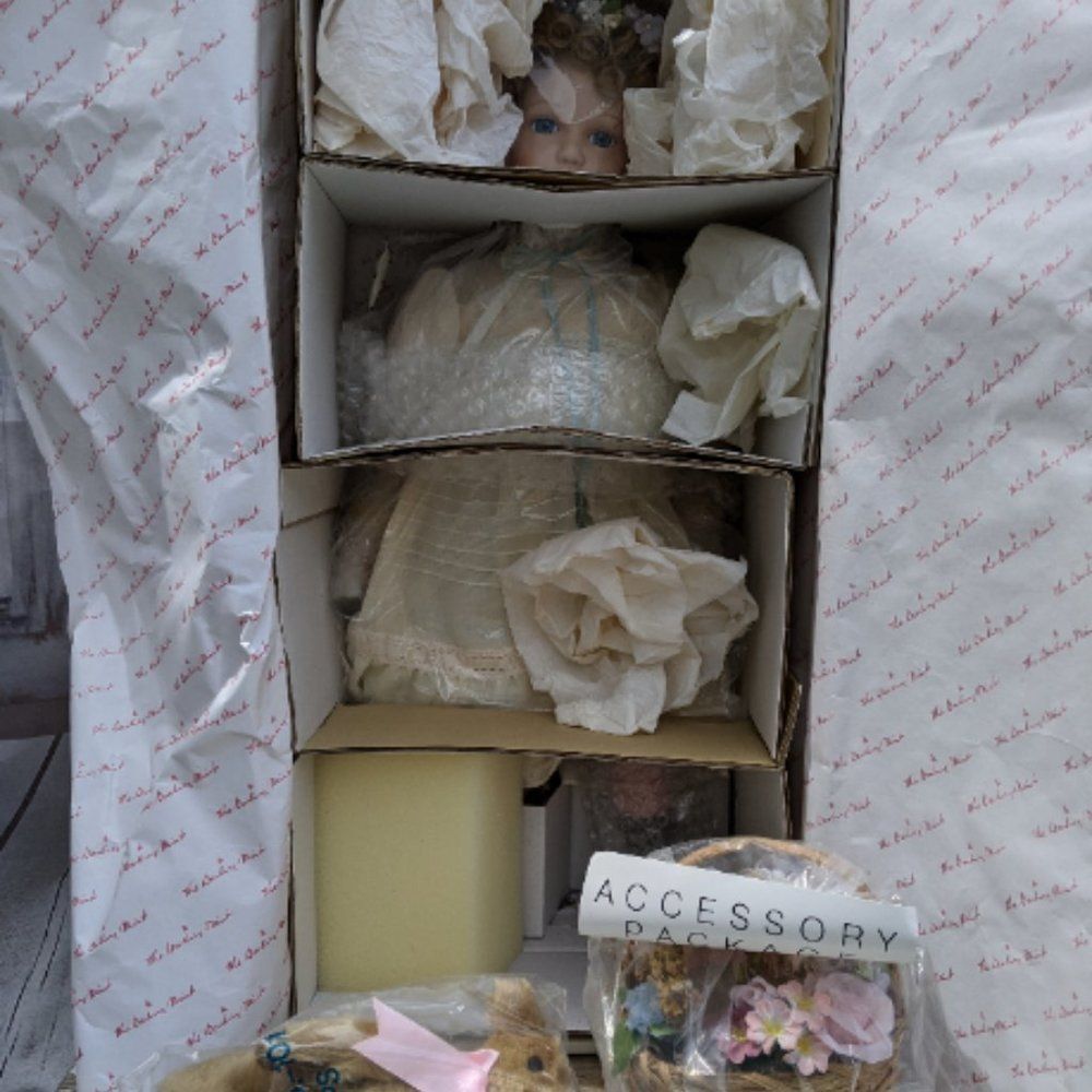 Jan hagara goldie Danbury mint Victorian children